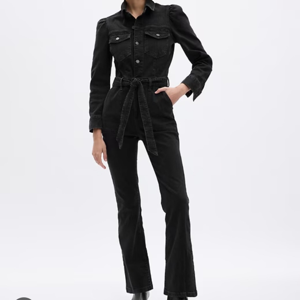 GAP western Black denim Jumpsuit with Belted Waist and Collared Neckline